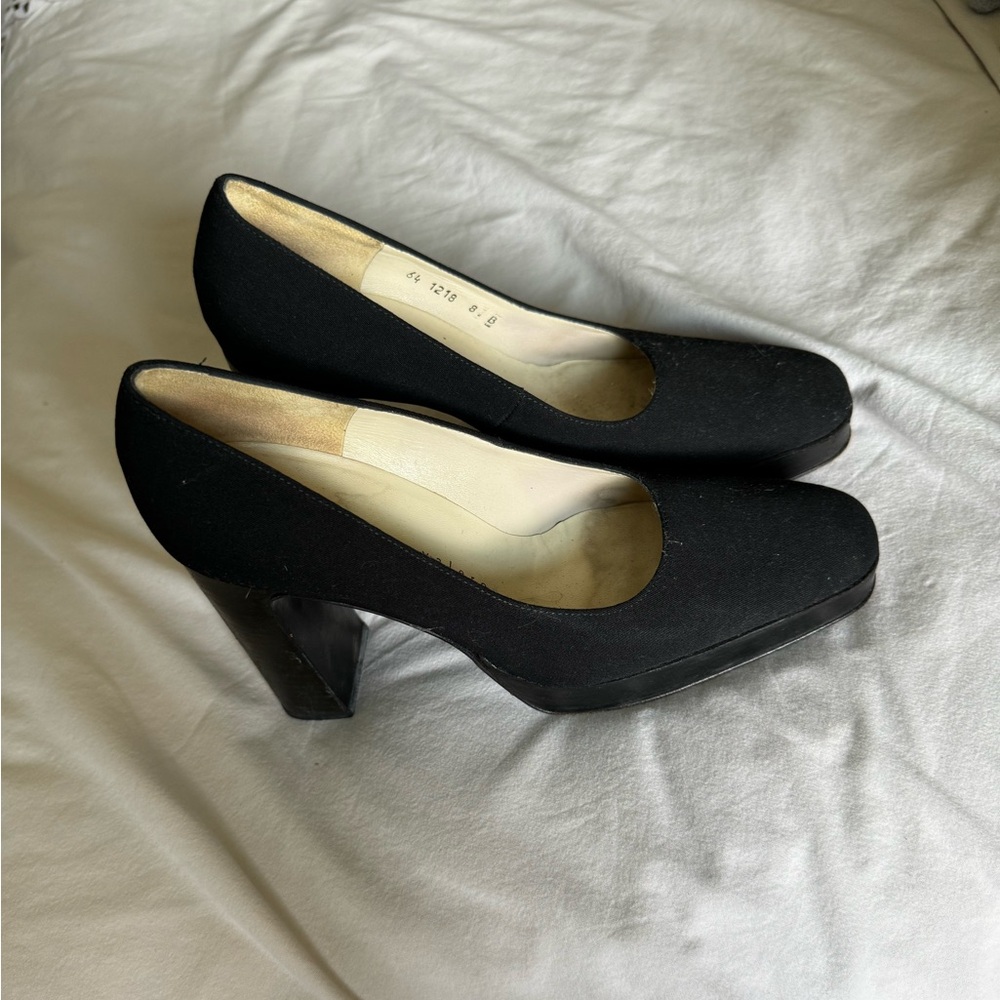 Martinez Valero Black Heels (size: 8 1/2)